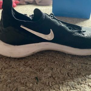 never worn nike trainers